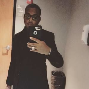 Meet your Posher, Nola